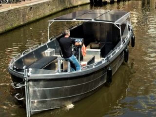 Cheap Open Boat Tour Amsterdam with Sloepvrienden