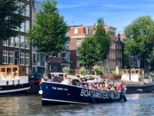 Boat Amsterdam Grachtenfahrt offene Schaluppe