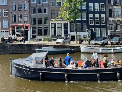 Large Open Boat for Private Amsterdam Canal Tours (max. 25 pax.)